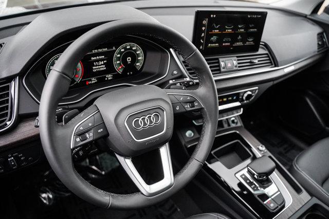 new 2025 Audi Q5 car, priced at $49,900