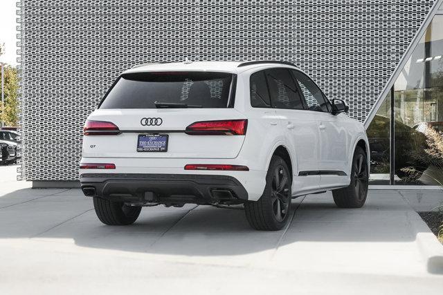 new 2025 Audi Q7 car, priced at $77,990