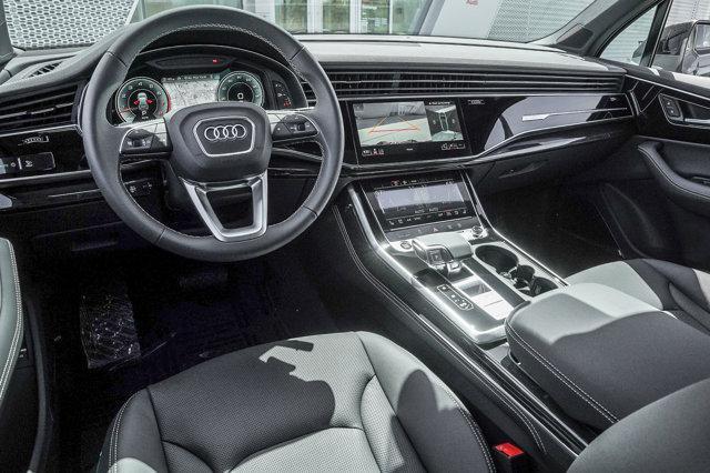 new 2025 Audi Q7 car, priced at $77,580