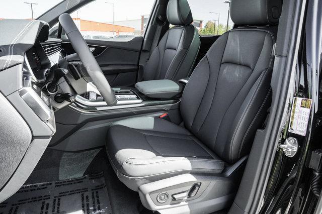 new 2025 Audi Q7 car, priced at $77,580
