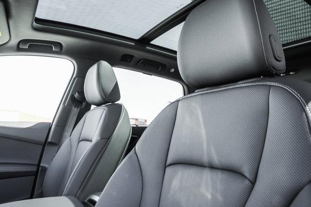 new 2025 Audi Q7 car, priced at $77,580
