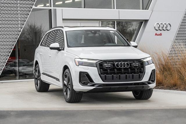 new 2025 Audi Q7 car, priced at $77,880