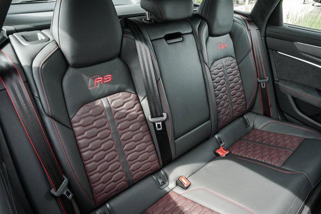 new 2025 Audi RS 6 Avant car, priced at $159,995