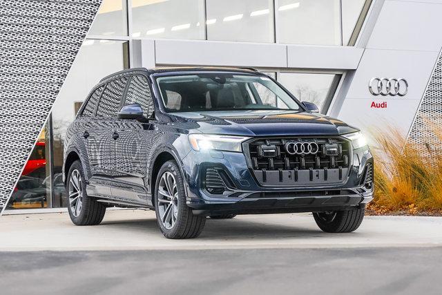 new 2025 Audi Q7 car, priced at $71,305