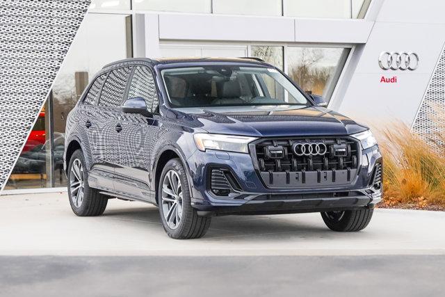 new 2025 Audi Q7 car, priced at $71,305