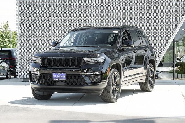 used 2023 Jeep Grand Cherokee car, priced at $31,438