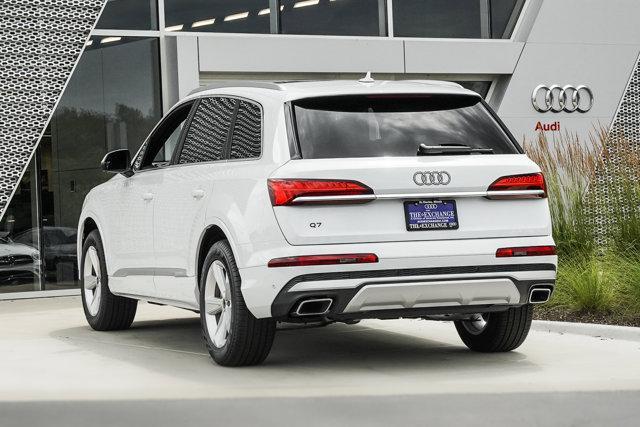 new 2025 Audi Q7 car, priced at $63,625