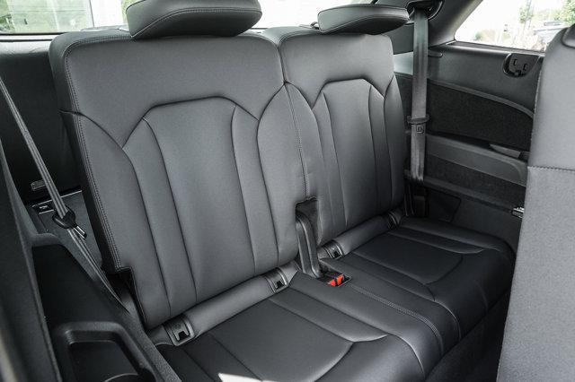 new 2025 Audi Q7 car, priced at $74,352