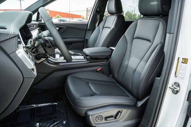 new 2025 Audi Q7 car, priced at $74,352