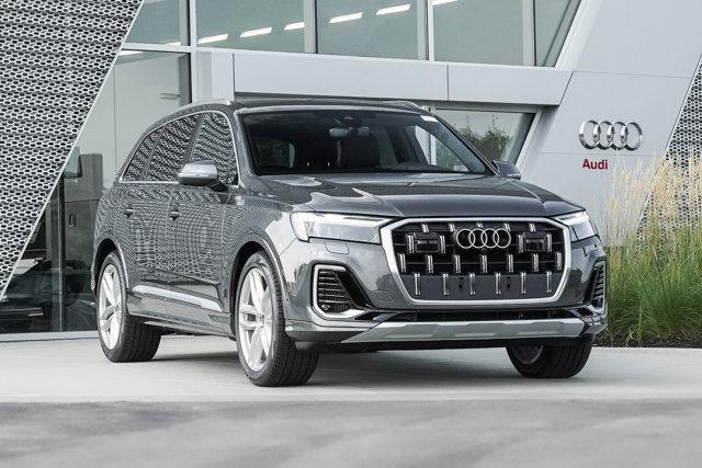 new 2025 Audi Q7 car, priced at $73,296