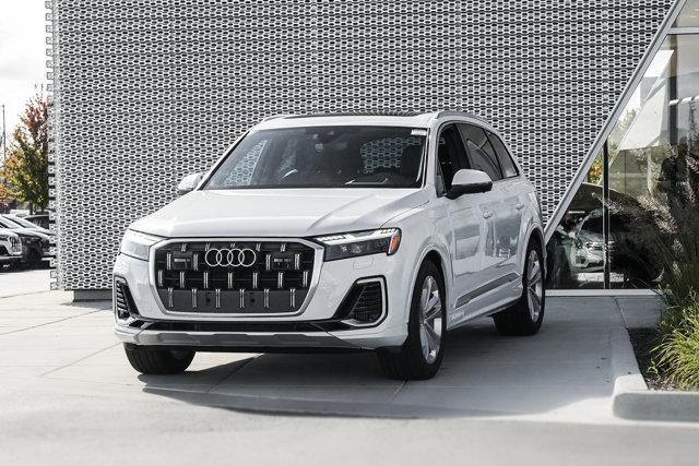 new 2025 Audi Q7 car, priced at $81,800