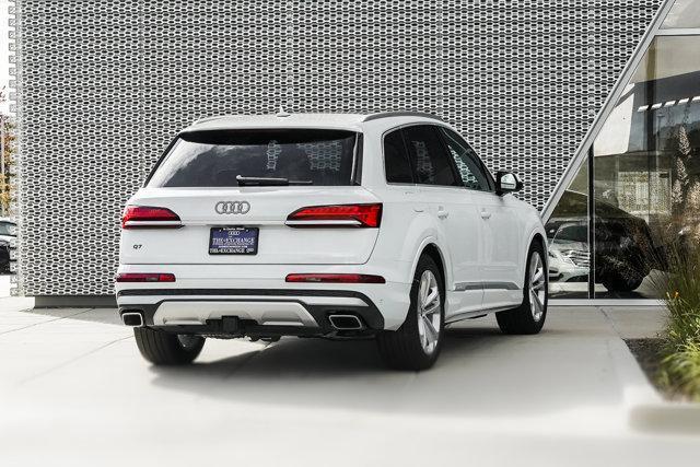 new 2025 Audi Q7 car, priced at $81,800