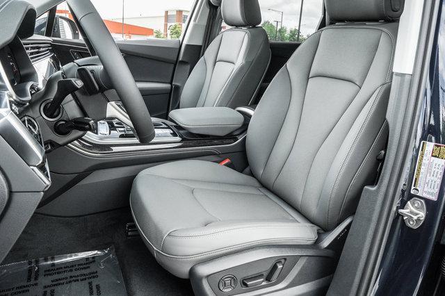 new 2025 Audi Q7 car, priced at $77,395