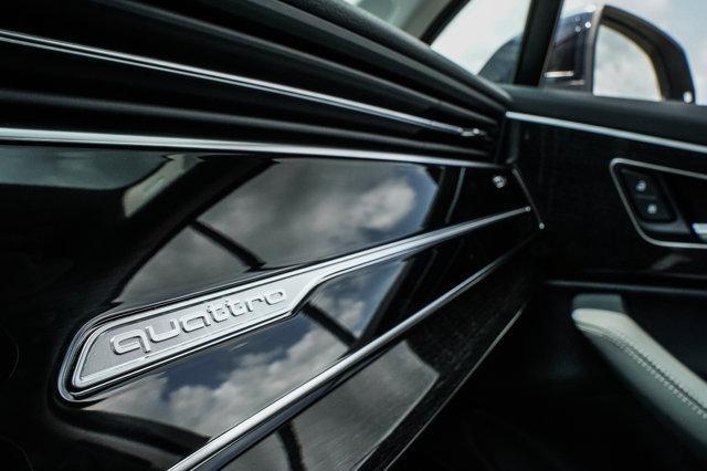 new 2025 Audi Q7 car, priced at $77,395