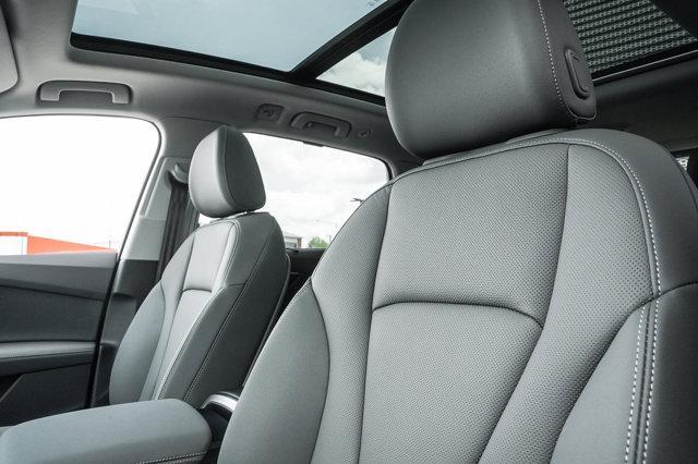 new 2025 Audi Q7 car, priced at $77,395
