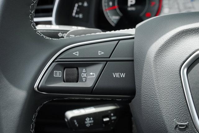 new 2025 Audi Q7 car, priced at $77,395