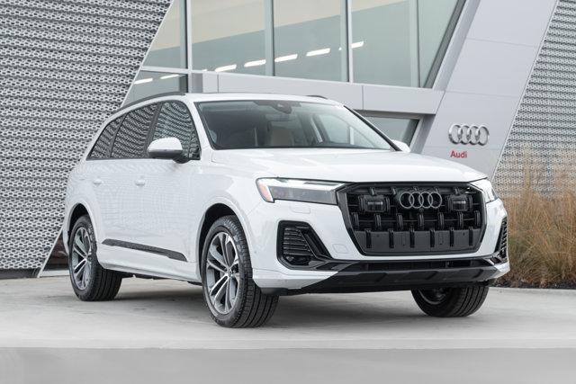 new 2025 Audi Q7 car, priced at $65,683