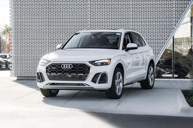 new 2025 Audi Q5 car, priced at $58,175