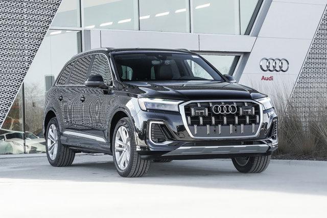 new 2025 Audi Q7 car, priced at $65,070