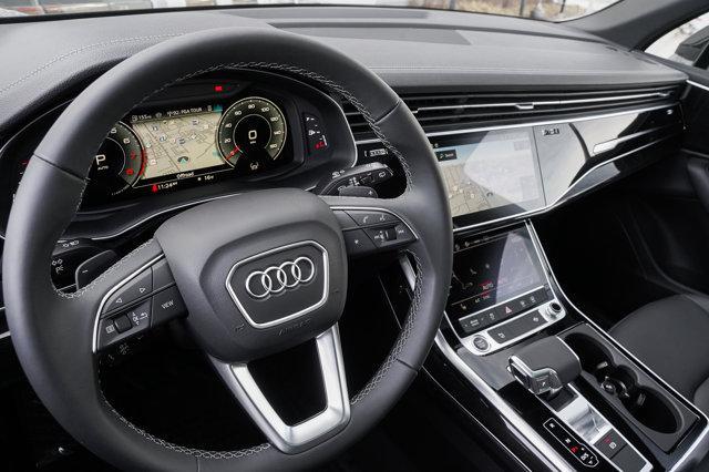 new 2025 Audi Q7 car, priced at $65,070