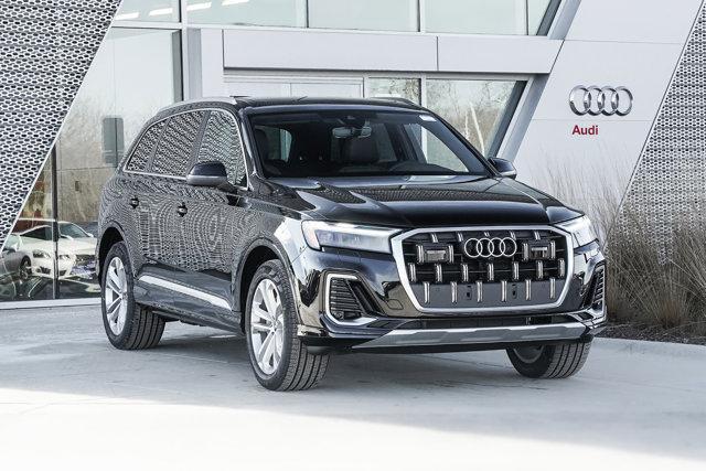 new 2025 Audi Q7 car, priced at $65,070