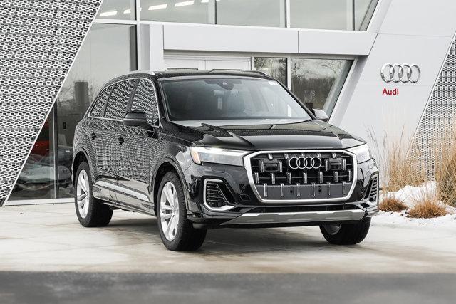 new 2025 Audi Q7 car, priced at $75,800