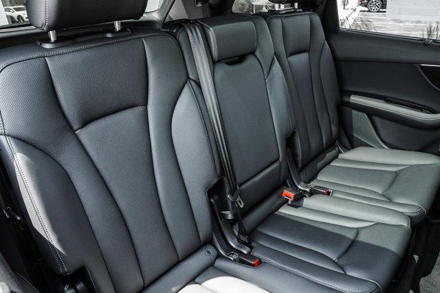 new 2025 Audi Q7 car, priced at $77,395