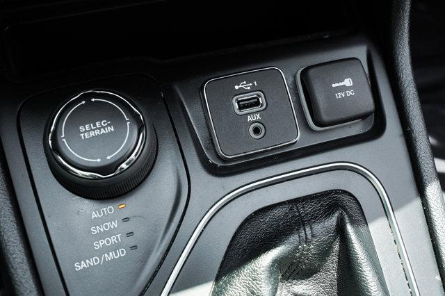 used 2020 Jeep Cherokee car, priced at $19,971