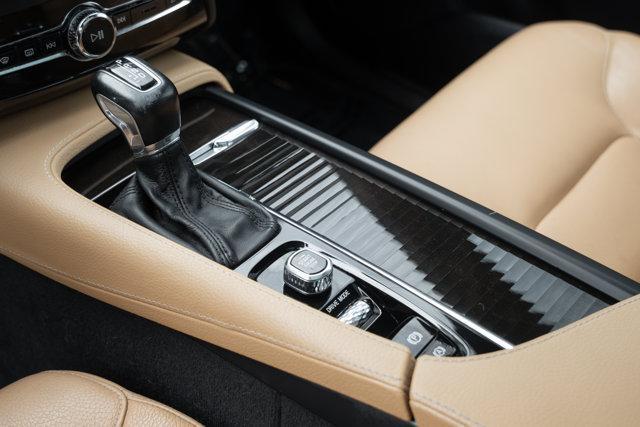 used 2018 Volvo XC90 car, priced at $14,520