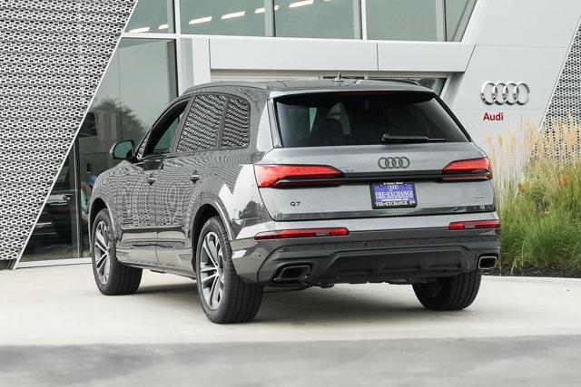 new 2025 Audi Q7 car, priced at $62,832