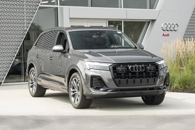 new 2025 Audi Q7 car, priced at $62,832