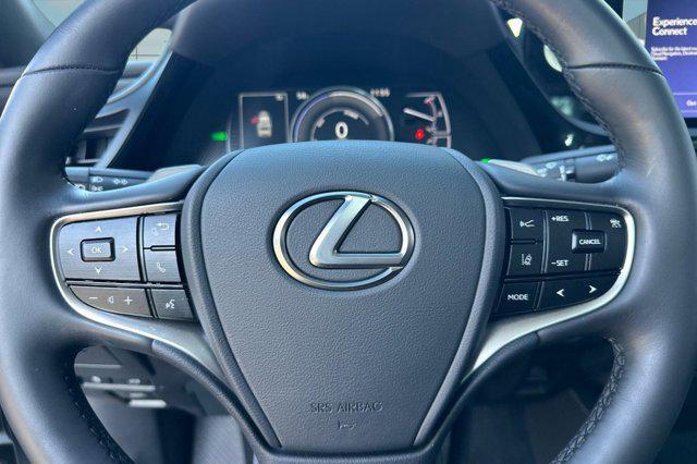 used 2025 Lexus ES 300h car, priced at $44,998