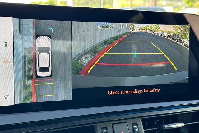 new 2025 Lexus ES 300h car, priced at $55,405