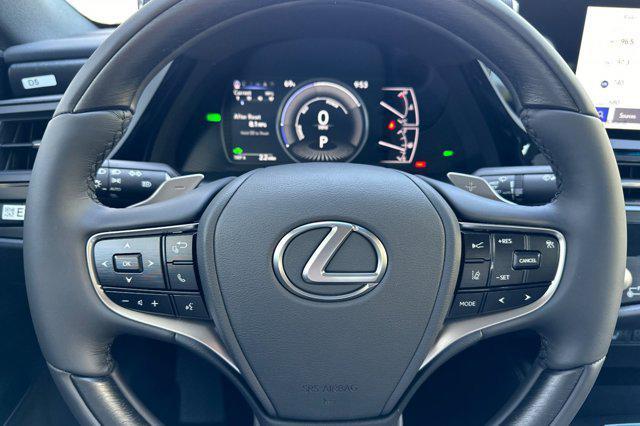 new 2025 Lexus ES 300h car, priced at $55,405