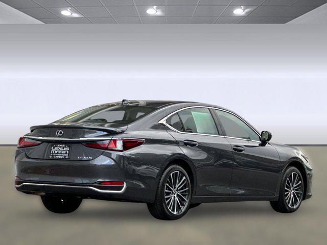 new 2025 Lexus ES 300h car, priced at $48,745