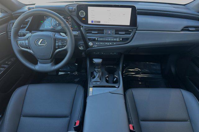 new 2025 Lexus ES 300h car, priced at $51,051