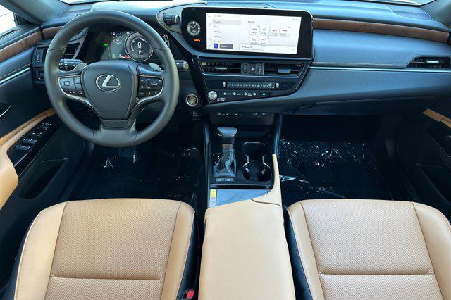 used 2025 Lexus ES 300h car, priced at $44,998