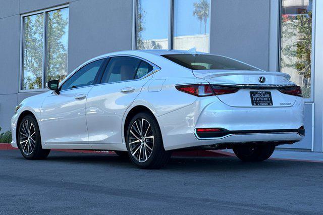 used 2025 Lexus ES 300h car, priced at $44,998