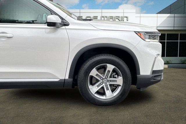 used 2023 Honda Pilot car, priced at $38,996