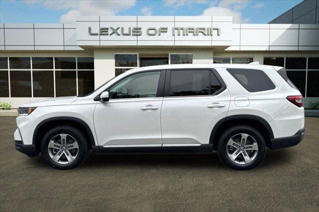 used 2023 Honda Pilot car, priced at $37,996