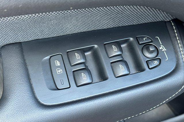 used 2020 Volvo XC60 Recharge Plug-In Hybrid car, priced at $34,498