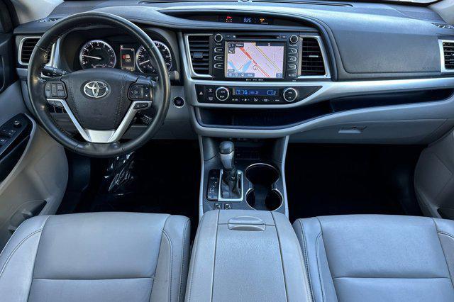 used 2018 Toyota Highlander car, priced at $24,999