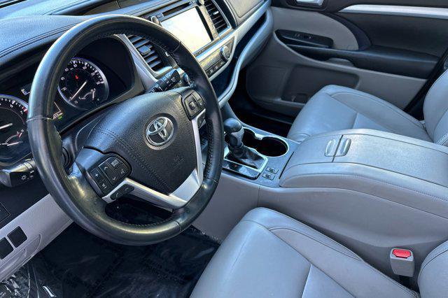 used 2018 Toyota Highlander car, priced at $24,999