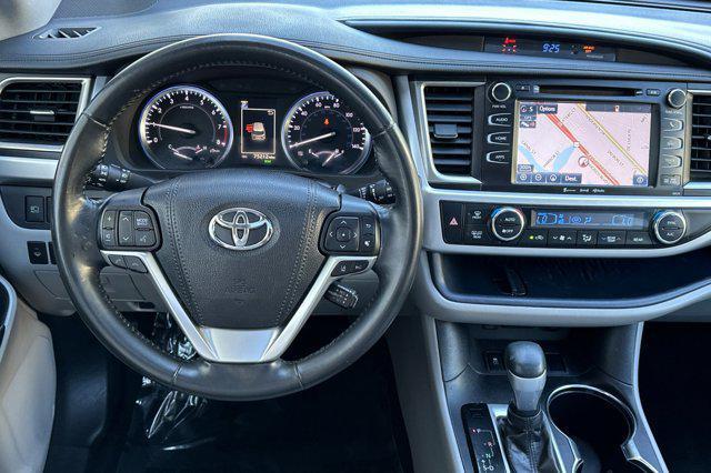 used 2018 Toyota Highlander car, priced at $24,999