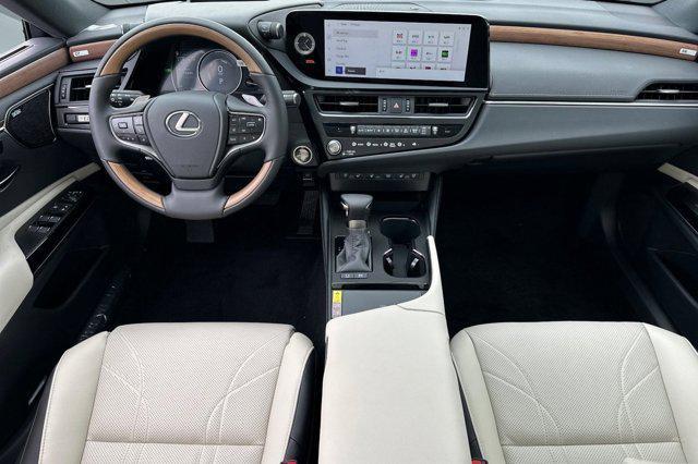new 2025 Lexus ES 300h car, priced at $54,700