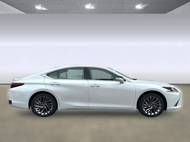 new 2025 Lexus ES 300h car, priced at $54,700