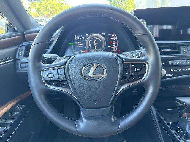 new 2025 Lexus ES 300h car, priced at $47,609