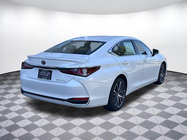 new 2025 Lexus ES 300h car, priced at $47,609