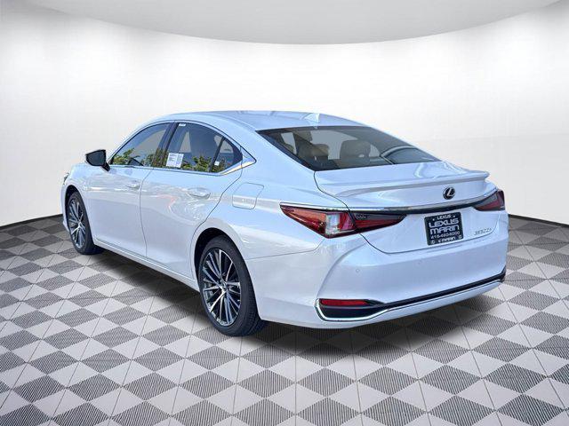 new 2025 Lexus ES 300h car, priced at $47,609