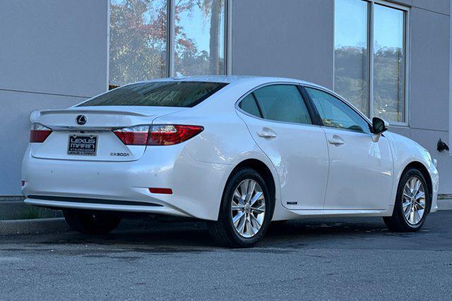 used 2013 Lexus ES 300h car, priced at $17,598